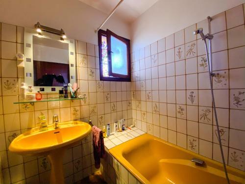 4amb2 - Villa - R�sidence D'ambeille Avec Piscine