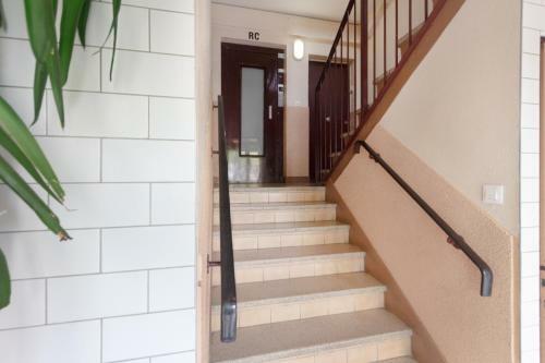 Paris Access With Creteil Apartment