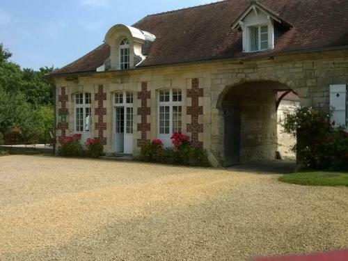 G�te Cuvilly, 4 Pi�ces, 6 Personnes - Fr-1-526-21