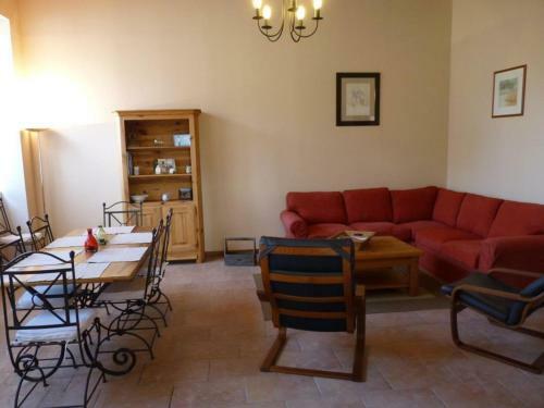 G�te Cuvilly, 4 Pi�ces, 6 Personnes - Fr-1-526-23