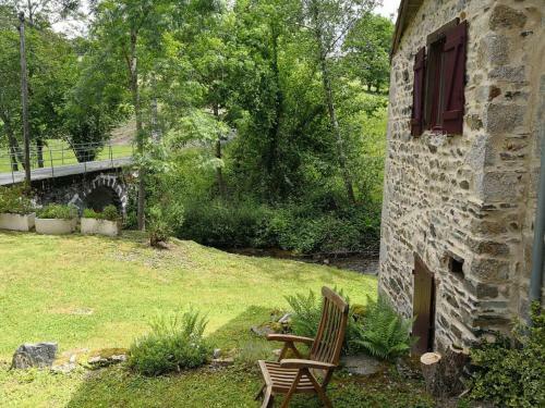 G�te Ferri�res-sur-sichon, 4 Pi�ces, 8 Personnes - Fr-1-489-212
