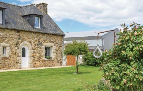 One-bedroom Holiday Home In Goudelin