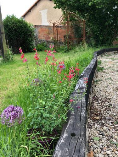 3-bed Farmhouse With Heated In Ground Pool
