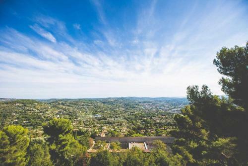 Grasse Chateau Sleeps 14 Pool Air Con Wifi