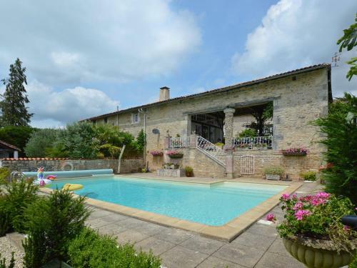 Cozy Holiday Home In La For�t-de-tesse With Private Pool