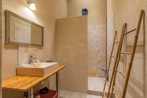 Lamothe-goas Chateau Sleeps 20 With Pool And Wifi