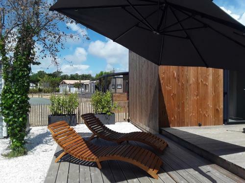 Un Chalet Dans Un Environnement Unique Avec Piscine