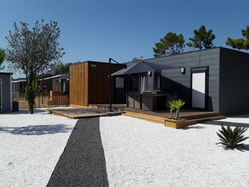 Un Chalet Dans Un Environnement Unique Avec Piscine
