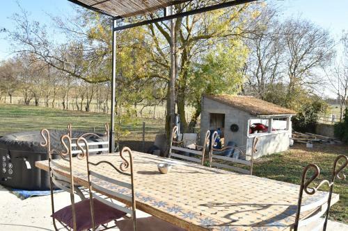 Villa Mas Typique En Pleine Camargue Le Cailar