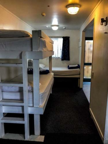 Albergue Microtel Yha Backpackers
