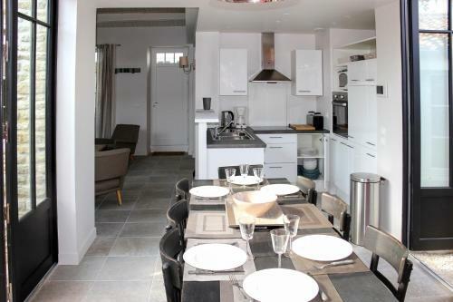 Les Portes-en-re Villa Sleeps 6