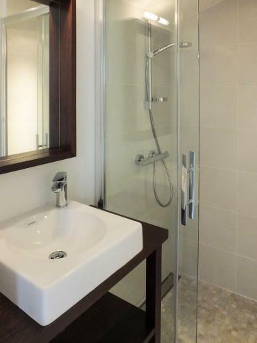 Les Portes-en-re Villa Sleeps 6