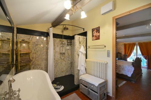 Le Jardin Proven�al 1
