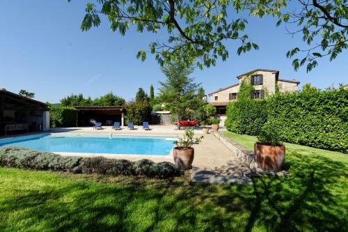 Montauroux Villa Sleeps 10 With Pool And Wifi