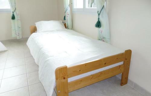 Holiday Home La Chapelle En Juger I