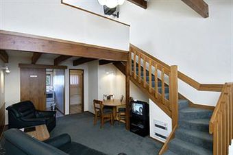 Balmoral Lodge Motel