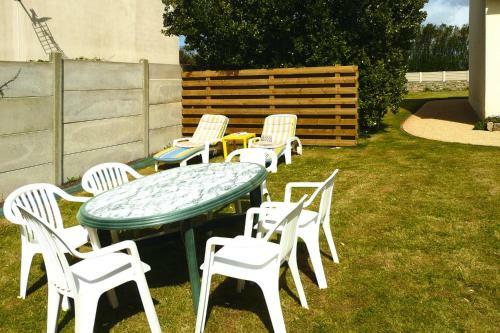 Holiday Home Plouescat - Bre05032-f