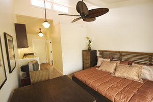 Hotel Outrigger Aina Nalu