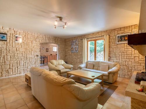 Luxurious Villa In Puisserguier With Swimming Pool