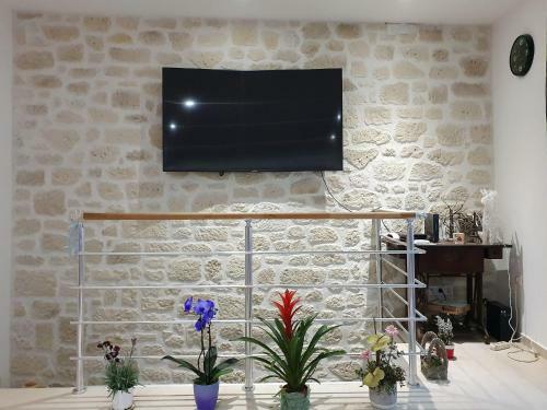 Modern Holiday Home In Puich�ric Near Kayaking, Camping
