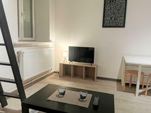 Apartamento Clovis Chezel 1