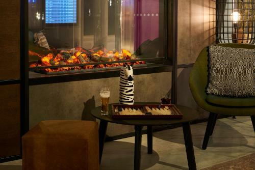 Hotel Moxy Paris Charles de Gaulle Airport