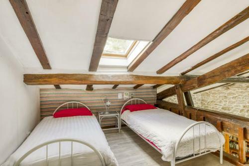 Roquebrune Villa Sleeps 8 With Pool Air Con And Wifi