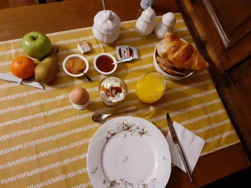 Bed & Breakfast Chambres & Table D'h�tes Au Chapitre