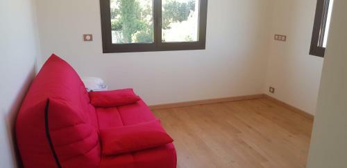 House With Swimming Pool 2km From The Beach