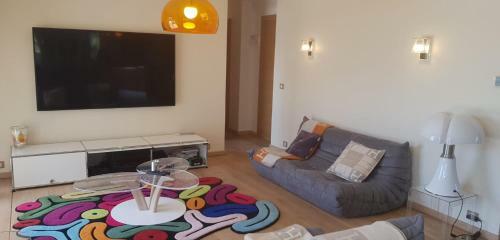 House With Swimming Pool 2km From The Beach