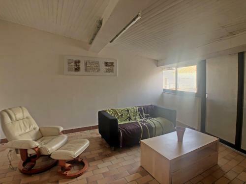 Apartamento R�f : Ls 47 Appartement 4pers Route D'arles