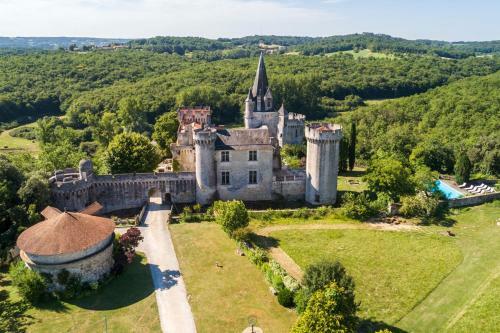 Maine D'euche Chateau Sleeps 30 Pool Wifi
