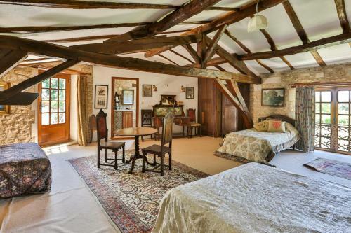 Maine D'euche Chateau Sleeps 30 Pool Wifi