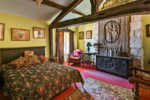 Maine D'euche Chateau Sleeps 30 Pool Wifi
