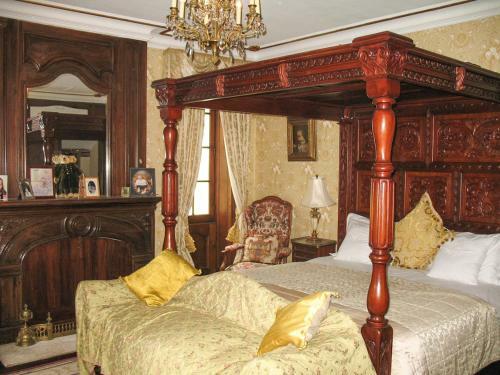 Saint-martin-de-riberac Chateau Sleeps 16 Pool Wifi