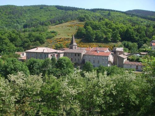 Luxury Holiday Home In Saint-prix With Sauna