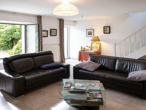 Quaint Holiday Home In Saint With Garden