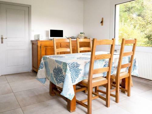 Quaint Holiday Home In Saint With Garden