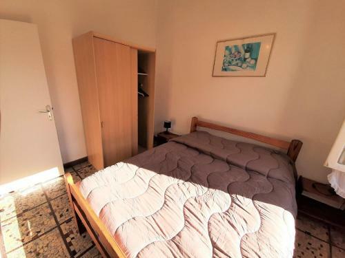 Classy Holiday Home In Saint-savinien With Sauna, Jacuzzi
