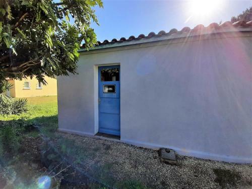 Comfy Holiday Home In Saint-savinien With Sauna