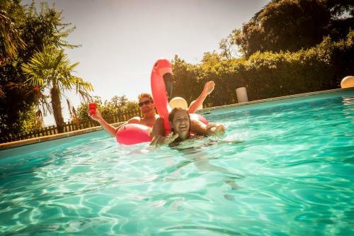 Saint-lary-soulan Chateau Sleeps 21 Pool Wifi
