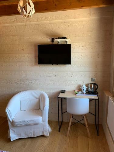 Hostal Chambres D'h�tes � Les Tavaillons �