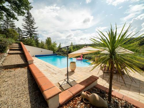 Quaint Holiday Home In Touffailles With Sauna