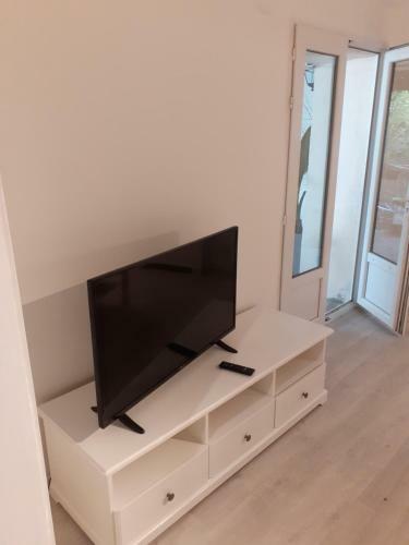 Apartamento To� Location Studio Joelle Terrasse Et Piscine