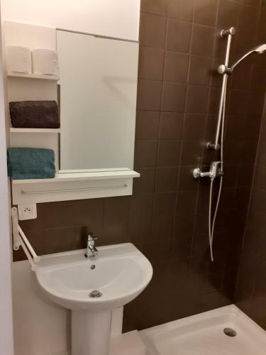 Apartamento To�.location - Studio Laudy - Wifi Fibre