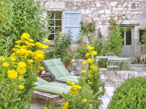 Varennes-sur-loire Villa Sleeps 2 Wifi