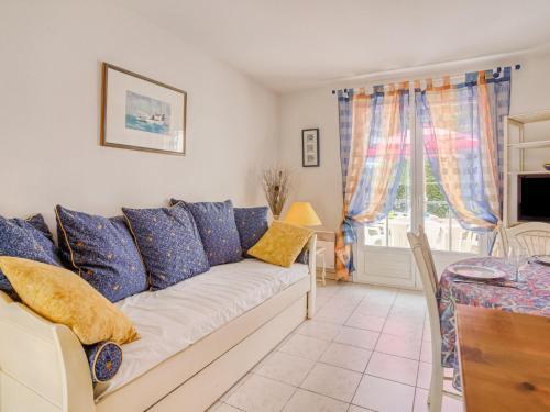 Holiday Home Les Hautes Folies-7