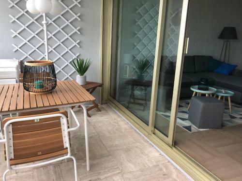 Apartamento Sea View Lovely 1 Bedroom