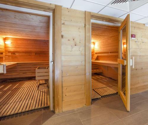 Hotel H�tel Club Mmv Les 2 Domaines