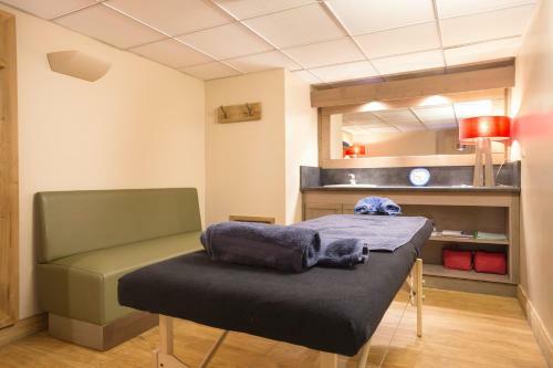 Hotel H�tel Club Mmv Les 2 Domaines